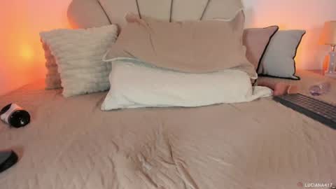 _luuciana_ online show from 06-25-26, 05:12