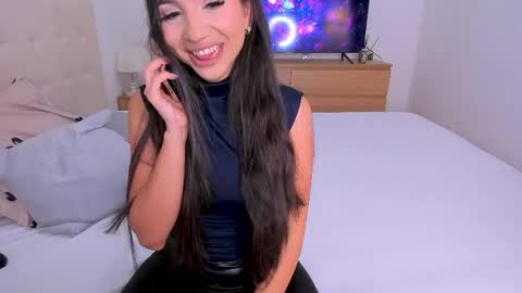 Snapshot of _lyna chatting on 04-23-26, 09:17 Lynna online show from 04-23-26, 09:17