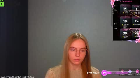 Snapshot of _lysafeta_ chatting on 10-25-25, 08:33 Welcome guys  Pleasure to see you all here  My name is Lysafeta and MichaelaTip menu is active Private is open  online show from 10-25-25, 08:33