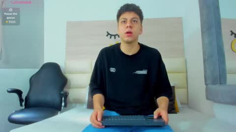 Snapshot of _maaf chatting on 10-28-25, 01:36 _maaf online show from 10-28-25, 01:36