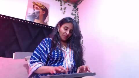 _marcela__ online show from 09-17-25, 12:29