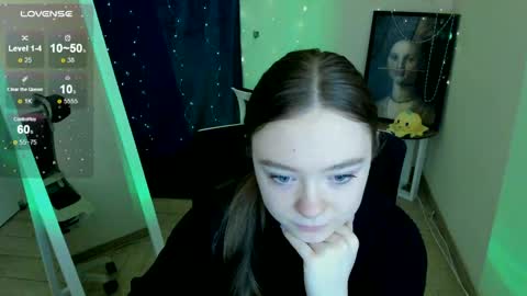Snapshot of _margoqueen_ chatting on 04-24-26, 06:38 Margo online show from 04-24-26, 06:38