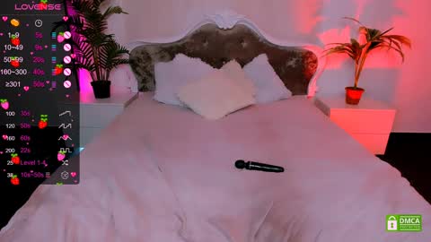 Snapshot of _mari_clark chatting on 01-28-25, 04:39 Eva online show from 01-28-25, 04:39