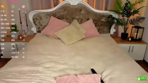 Snapshot of _mari_clark chatting on 05-02-26, 10:48 Eva online show from 05-02-26, 10:48