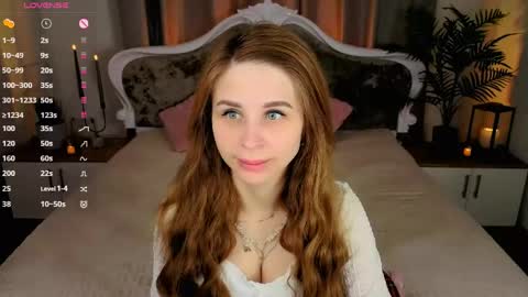 Snapshot of _mari_clark chatting on 05-31-26, 10:00 Eva online show from 05-31-26, 10:00