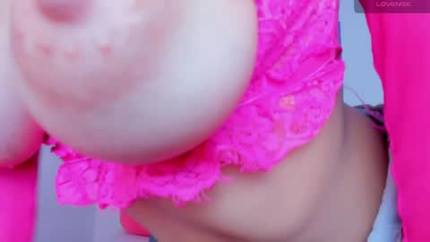 Snapshot of _maria_celestee_ chatting on 04-14-26, 06:03 Maria online show from 04-14-26, 06:03