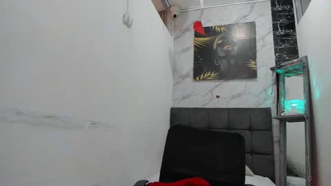 Mikoto  Alexia online show from 12-15-25, 12:42