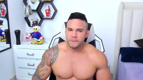 _matthew_santos_ online show from 02-09-25, 01:14