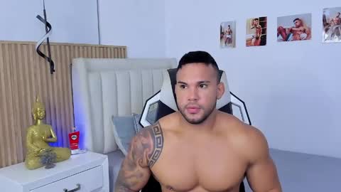 Snapshot of _matthew_santos_ chatting on 04-21-26, 03:02 _matthew_santos_ online show from 04-21-26, 03:02