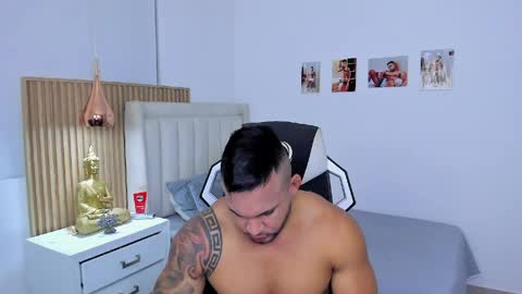 Snapshot of _matthew_santos_ chatting on 04-22-26, 01:08 _matthew_santos_ online show from 04-22-26, 01:08
