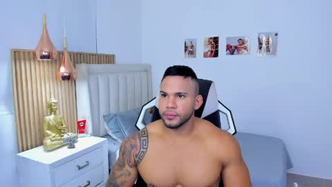 Snapshot of _matthew_santos_ chatting on 04-23-26, 01:40 _matthew_santos_ online show from 04-23-26, 01:40