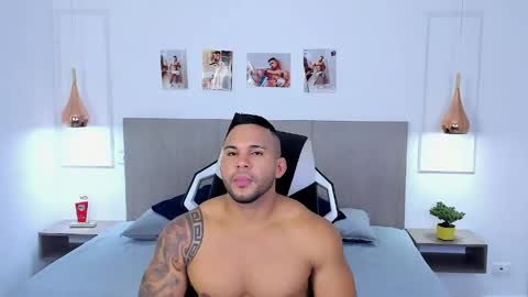 Snapshot of _matthew_santos_ chatting on 05-10-26, 12:49 _matthew_santos_ online show from 05-10-26, 12:49