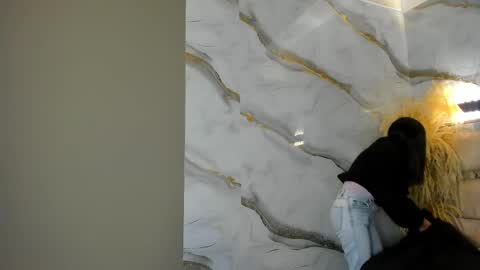 Mave online show from 04-26-26, 03:42