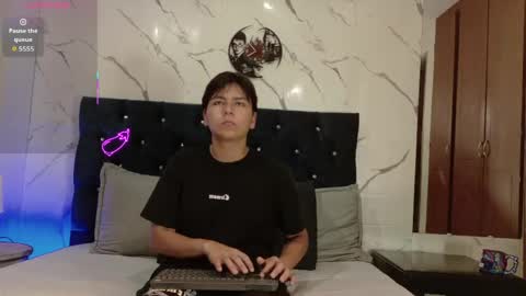 Snapshot of _maximo_1 chatting on 05-26-26, 11:17 _maximo_1 online show from 05-26-26, 11:17