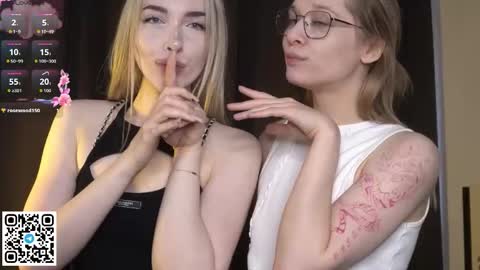 Elva and Kate  online show from 11-14-25, 07:51