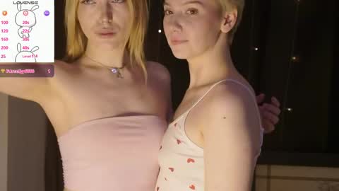Elva and Kate  online show from 05-28-26, 06:32