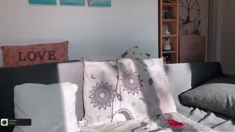 Snapshot of _meg chatting on 02-14-26, 02:25 Meg online show from 02-14-26, 02:25