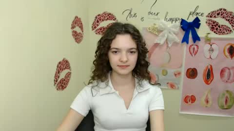 Snapshot of _megasta chatting on 12-23-24, 10:10 Susie online show from 12-23-24, 10:10