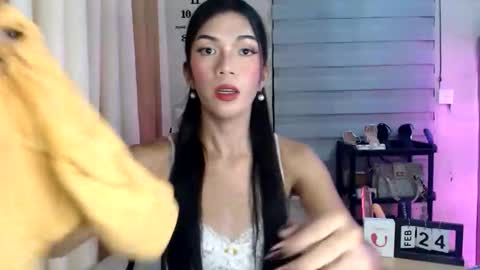 Melly online show from 02-23-26, 09:34