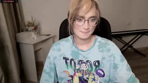 _meow_neko_ online show from 07-22-26, 12:13