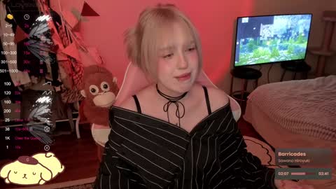 Snapshot of _meowmiko__ chatting on 12-21-24, 01:26 miko3 online show from 12-21-24, 01:26