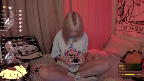 Snapshot of _meowmiko__ chatting on 01-03-25, 10:40 miko3 online show from 01-03-25, 10:40