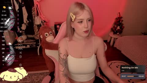 Snapshot of _meowmiko__ chatting on 01-11-25, 08:43 miko3 online show from 01-11-25, 08:43