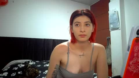 Mia-foster online show from 06-25-26, 09:41