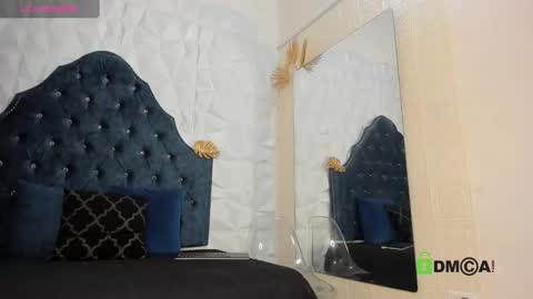 _mia_milf_ online show from 09-22-25, 01:29