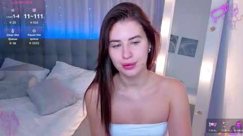 Milana online show from 11-18-25, 09:08