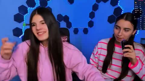 Snapshot of _mila_fire chatting on 12-22-25, 08:22 your Mila online show from 12-22-25, 08:22