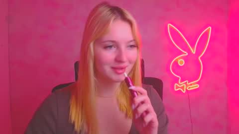 Melanie online show from 11-17-25, 01:06