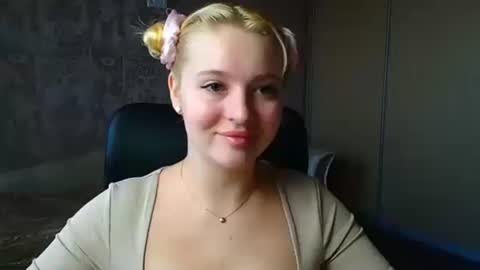 Melanie online show from 03-13-26, 07:48