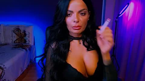 Milani online show from 11-14-25, 07:01