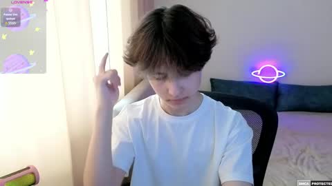 Snapshot of _milway_ chatting on 06-07-26, 02:43 Luka online show from 06-07-26, 02:43