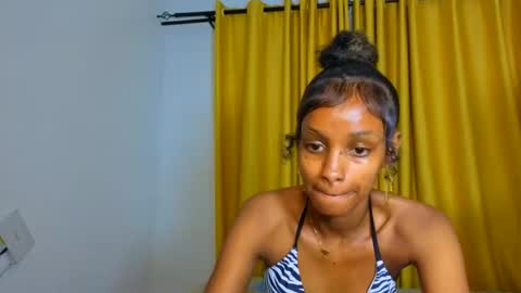 Mimi online show from 03-01-26, 02:13