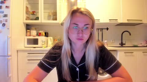 Eva online show from 01-01-25, 09:39