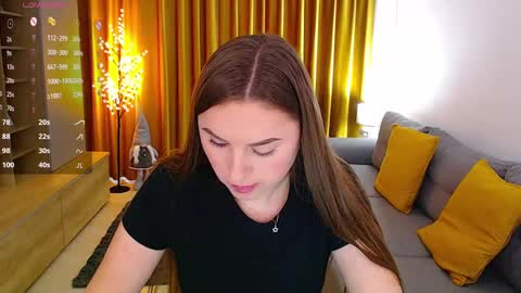 Mia online show from 12-03-24, 12:59