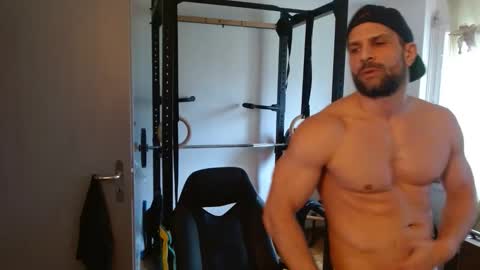 Snapshot of _misterniceguy chatting on 02-04-26, 11:16 BENJI online show from 02-04-26, 11:16