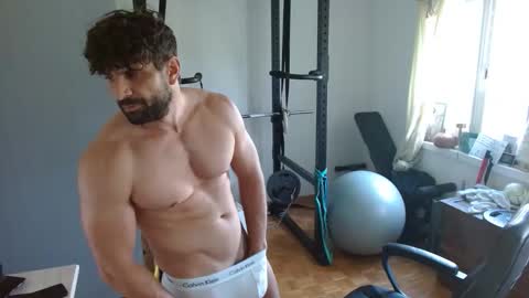 Snapshot of _misterniceguy chatting on 05-07-26, 12:10 BENJI online show from 05-07-26, 12:10