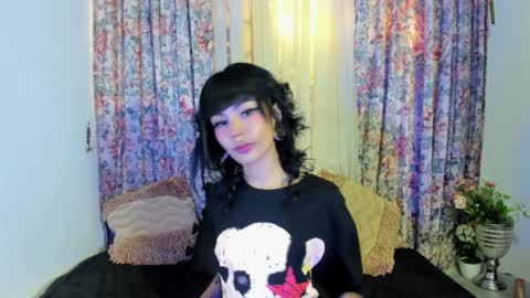 Snapshot of _mizuki chatting on 12-17-24, 06:53 mizuki  online show from 12-17-24, 06:53