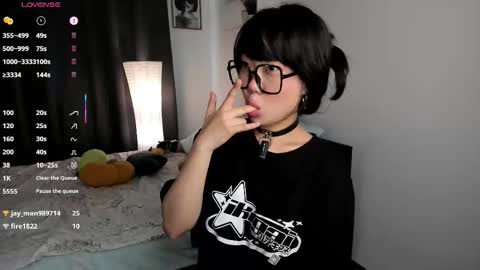 Snapshot of _molly_molly_molly_ chatting on 10-04-25, 11:30 _molly_molly_molly_ online show from 10-04-25, 11:30