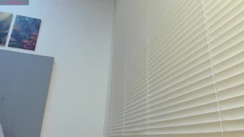 _molly_rosse_ online show from 10-23-25, 12:04