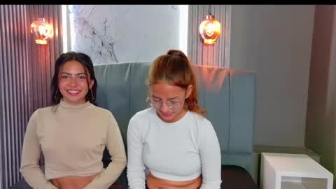 Snapshot of _mollyy chatting on 11-24-25, 02:17 Molly online show from 11-24-25, 02:17