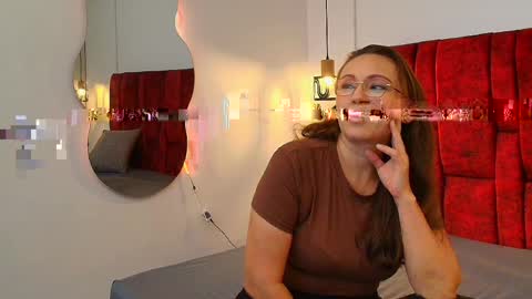 _monaliza_ online show from 04-18-26, 12:20