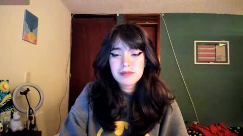 Snapshot of _moon_cake_ chatting on 02-17-25, 05:04 Next stream 950 pm Colombia time xd online show from 02-17-25, 05:04