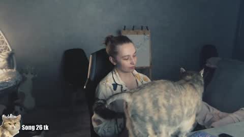 Snapshot of _mother_of_cats chatting on 04-29-26, 07:42 Debby online show from 04-29-26, 07:42