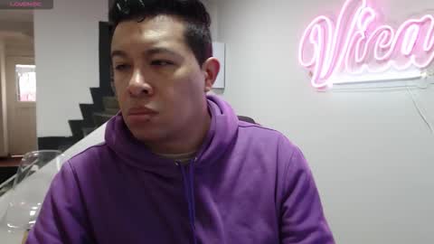 Snapshot of _mr_panda_ chatting on 09-19-25, 12:39 Panda online show from 09-19-25, 12:39