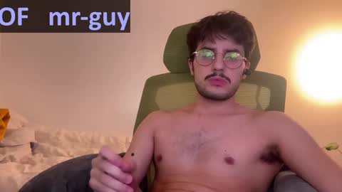 Snapshot of _mrguy_ chatting on 03-04-25, 05:53 _mrguy_ online show from 03-04-25, 05:53