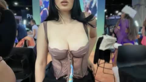 naty19 online show from 04-10-26, 10:25